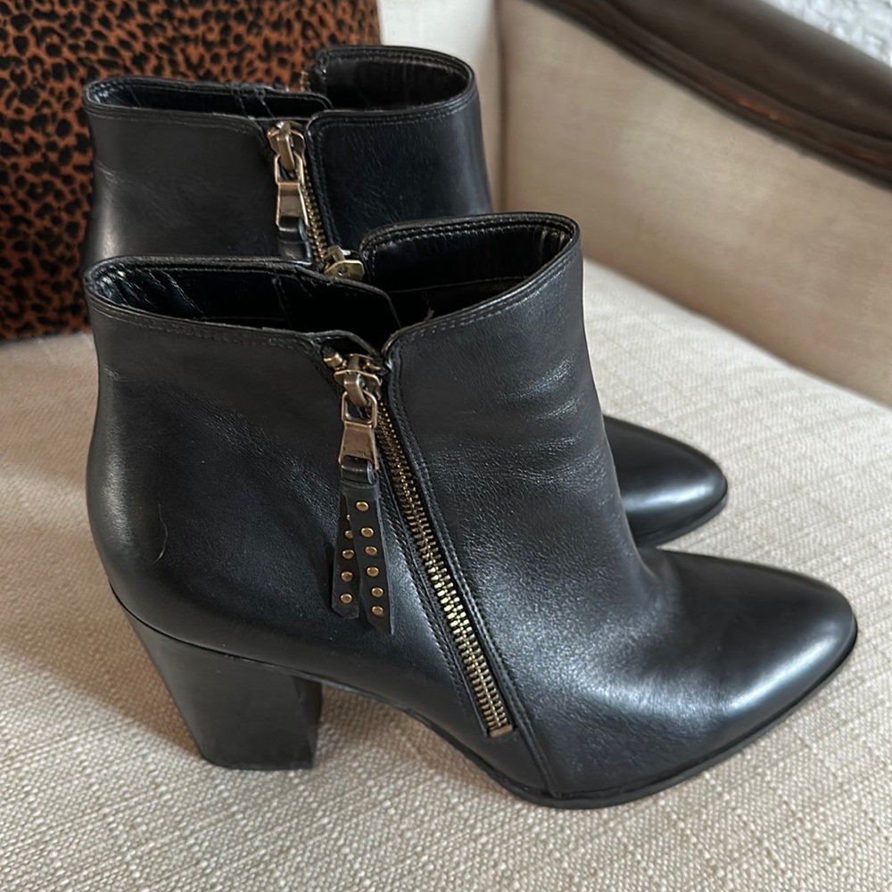 Ralph Lauren boots- leather upper